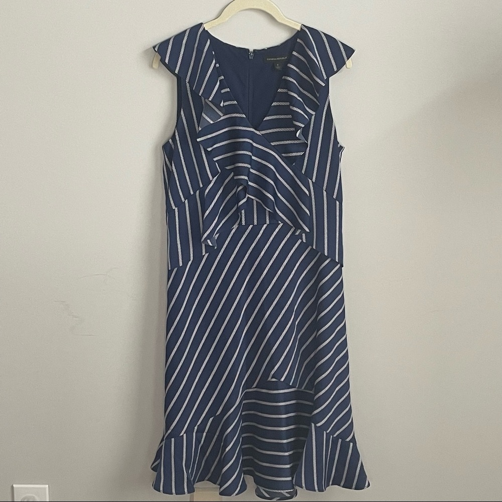 Banana Republic - blue and white Dress- Size 6